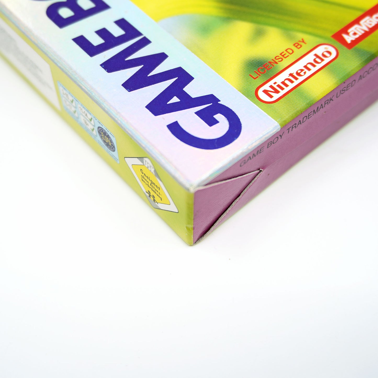 Nahaufnahme von Mängeln an den Ecken - 04