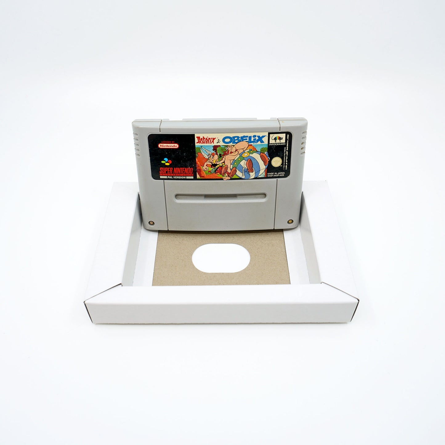 Asterix und Obelix SNES Cartridge - Vorderseite