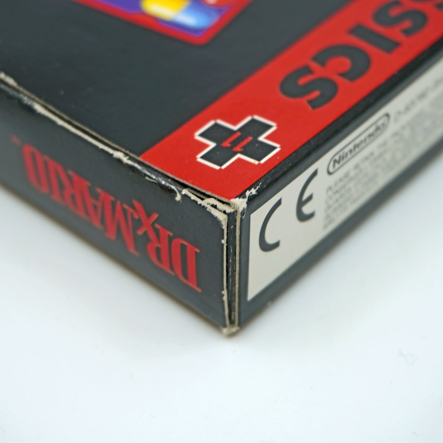 Nahaufnahme von Mängeln an den Ecken - 02