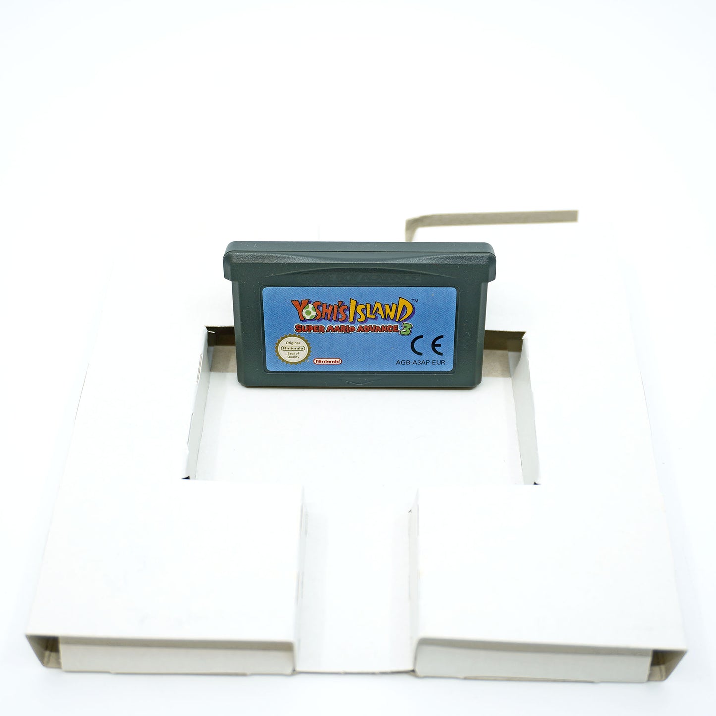 Yoshi's Island: Super Mario Advance 3 Game Boy Advance Cartridge - Vorderseite