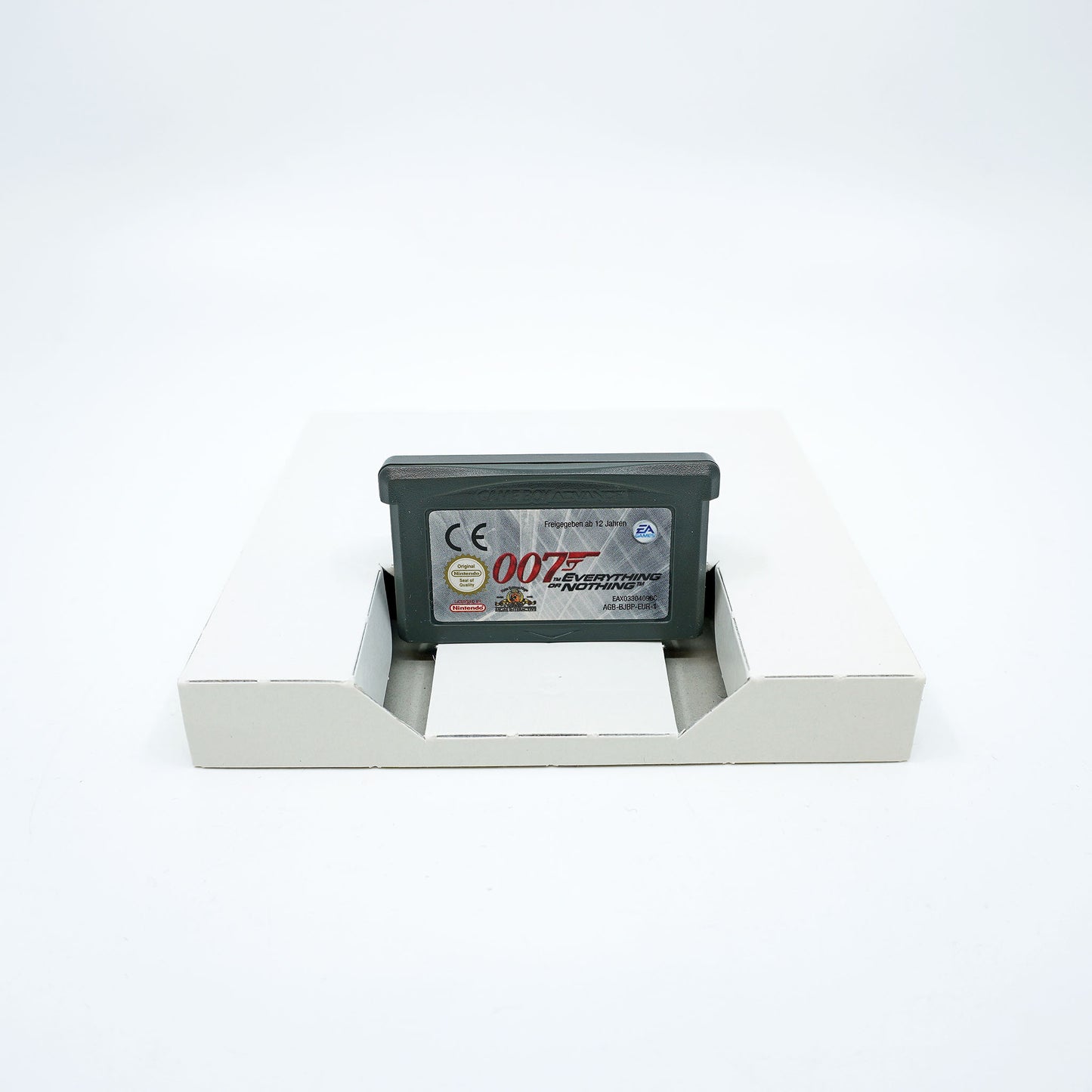 007: Alles oder Nichts Game Boy Advance Cartridge - Vorderseite