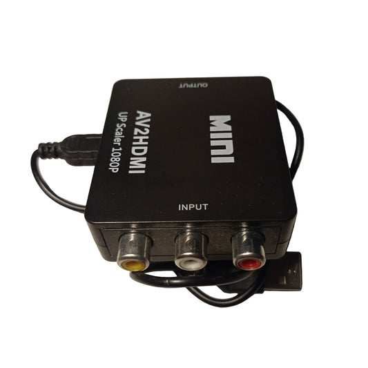 AV2HDMI Up Scaler 1080P Mini Konverter - Schrägansicht mit Fokus auf die Cinch-Eingänge (Input)